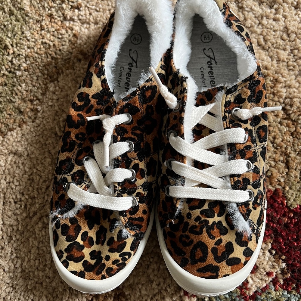 Women’s leopard ahoes